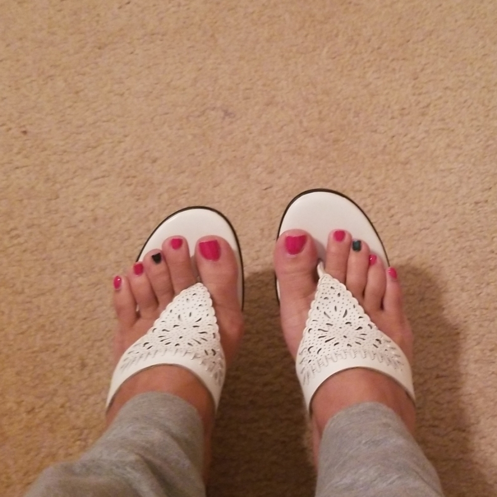 Shoes - Picture 6 of 8